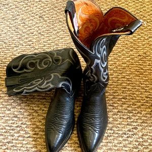 Nocona boots-black leather with light color etching